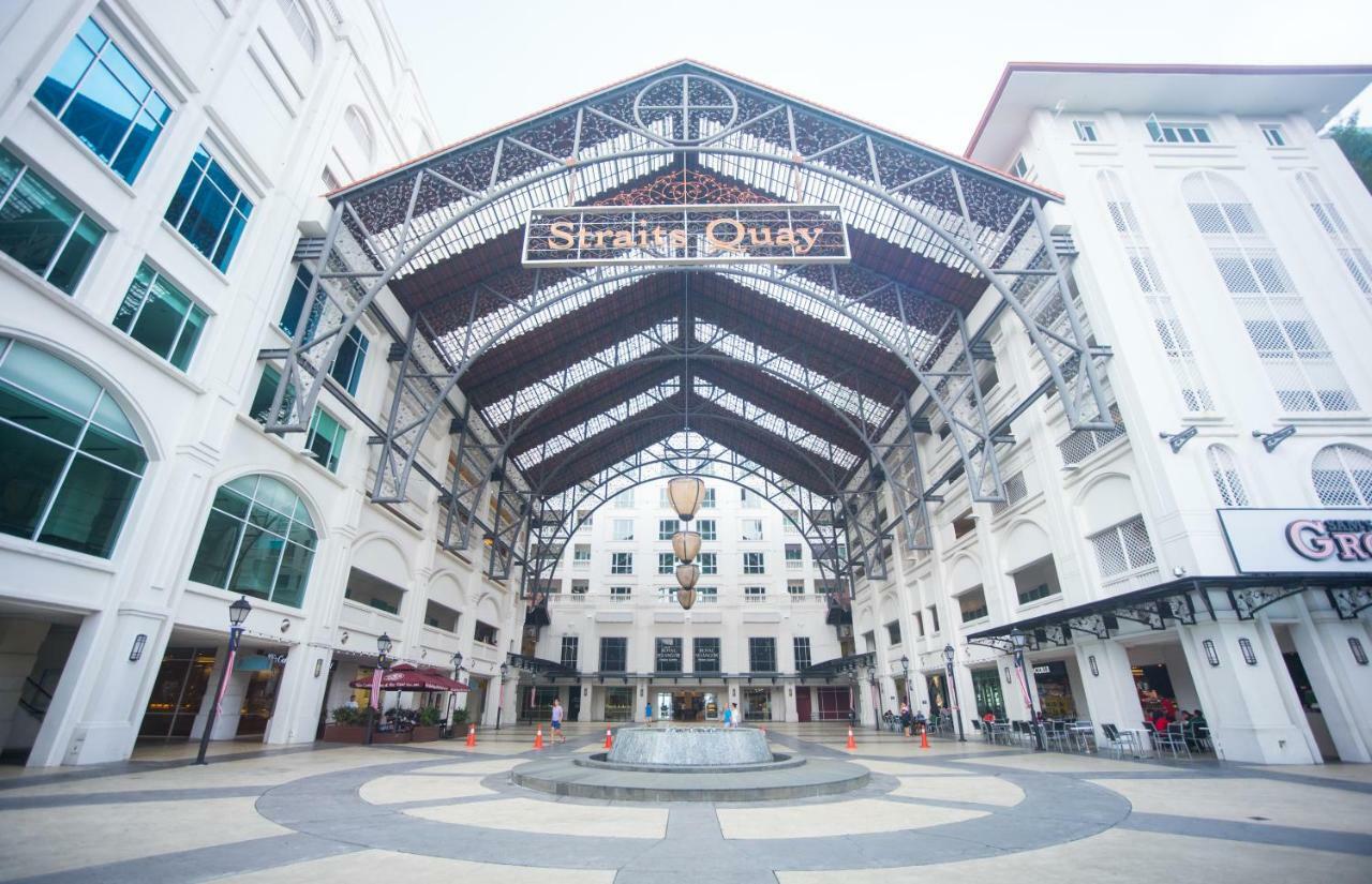 The Suites At Waterside Straits Quay By Plush Bagan Jermal Eksteriør bilde