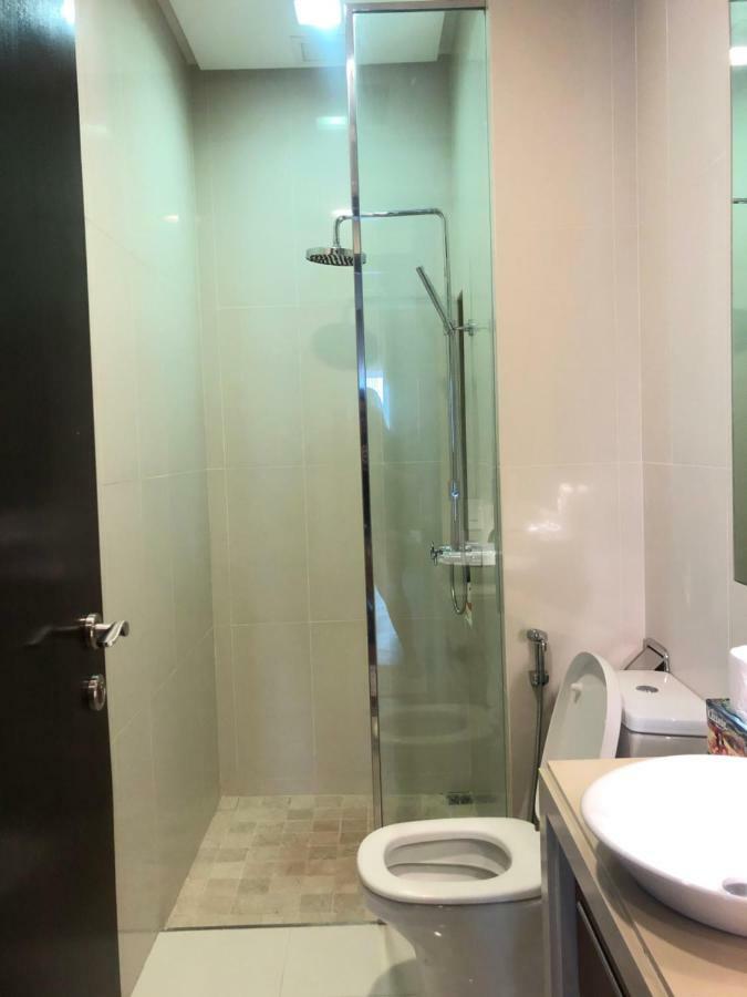 The Suites At Waterside Straits Quay By Plush Bagan Jermal Rom bilde