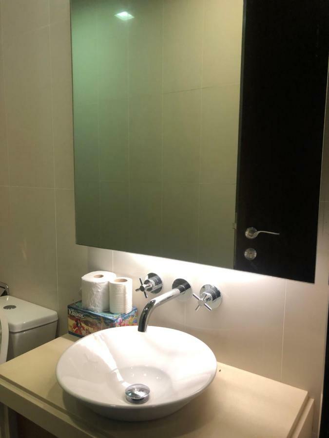 The Suites At Waterside Straits Quay By Plush Bagan Jermal Rom bilde