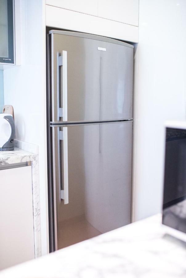 The Suites At Waterside Straits Quay By Plush Bagan Jermal Rom bilde