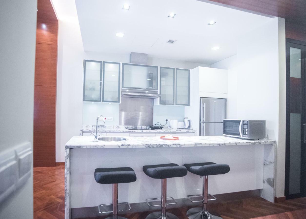 The Suites At Waterside Straits Quay By Plush Bagan Jermal Eksteriør bilde